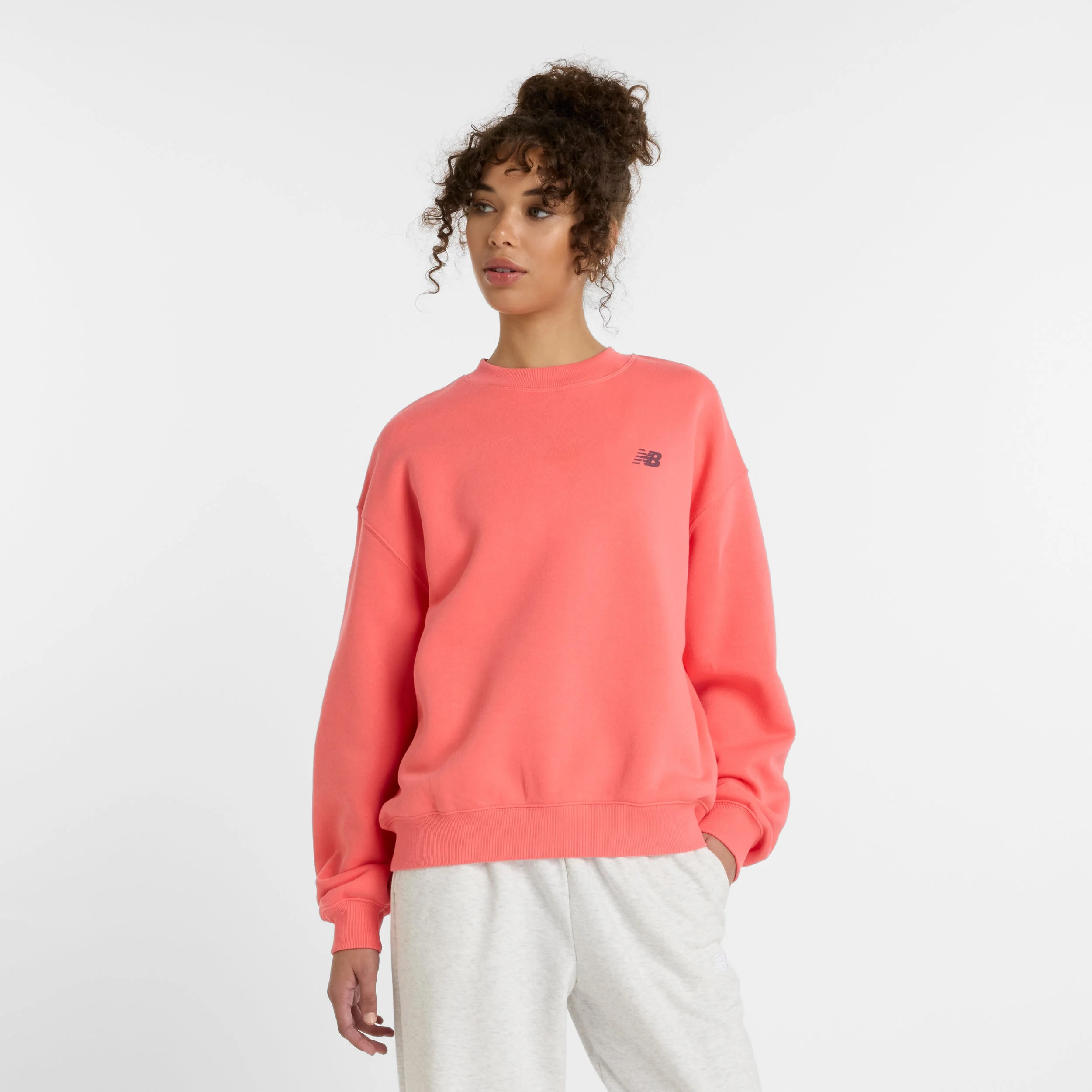 NEW BALANCE Reimagined Fleece Crew – Komfort & Stil